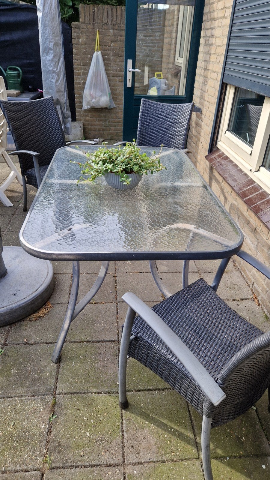 Tuinset met glazen tafel en 3 wicker stoelen, Tuin en Terras, Ophalen, 4 zitplaatsen, Gebruikt, Wicker