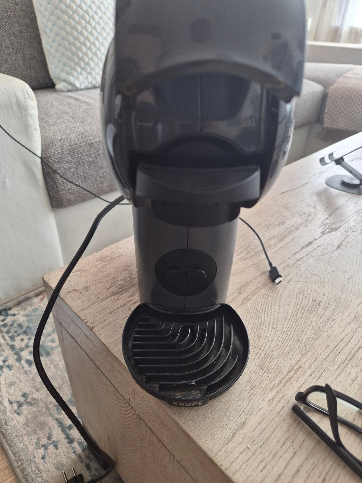 Nescafé Dolce Gusto Krups koffiezetapparaat, Witgoed en Apparatuur, Koffiezetapparaten, Ophalen, Koffiepads en cups, Gebruikt