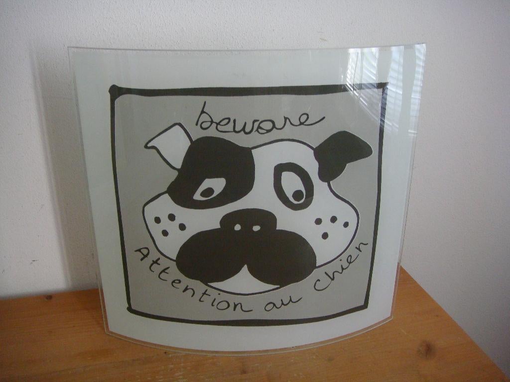 Glasplaat "Beware of the dog" ofwel "Pas op voor de hond", Ophalen of Verzenden, Zo goed als nieuw