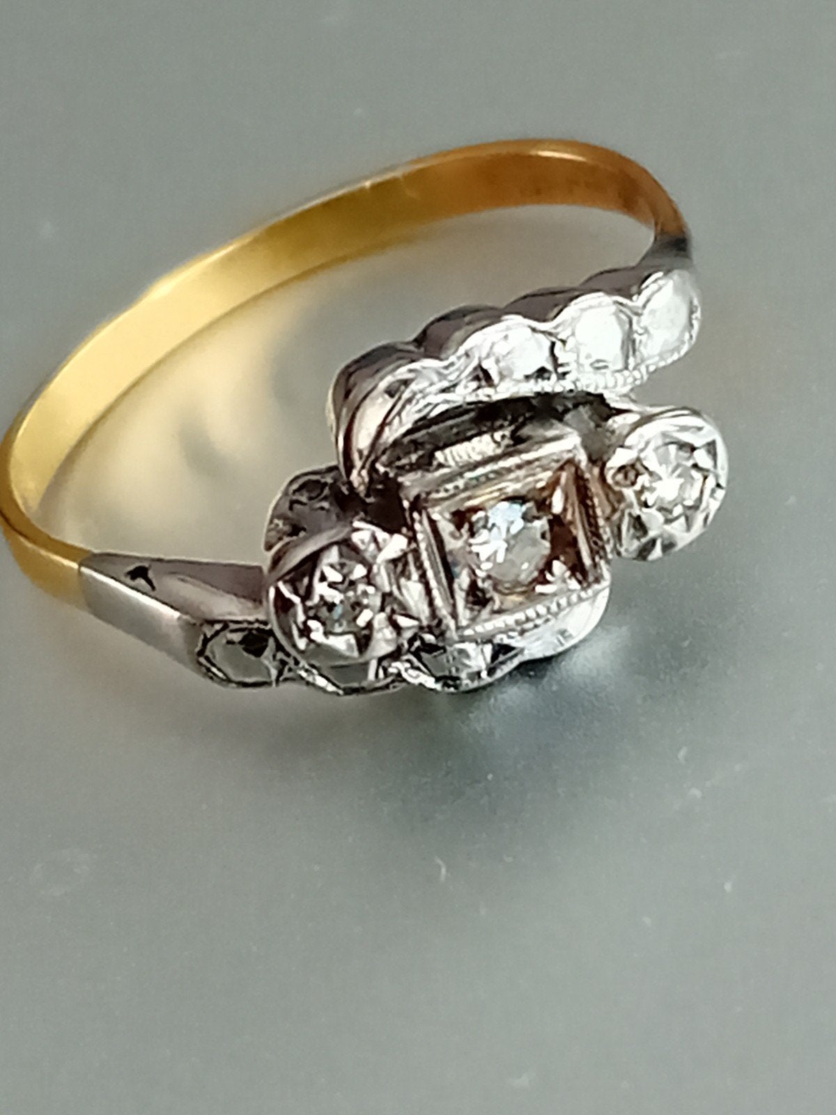 Antieke 18k geel- en witgouden ring met diamanten, Ophalen of Verzenden, Goud, Ring, Met edelsteen