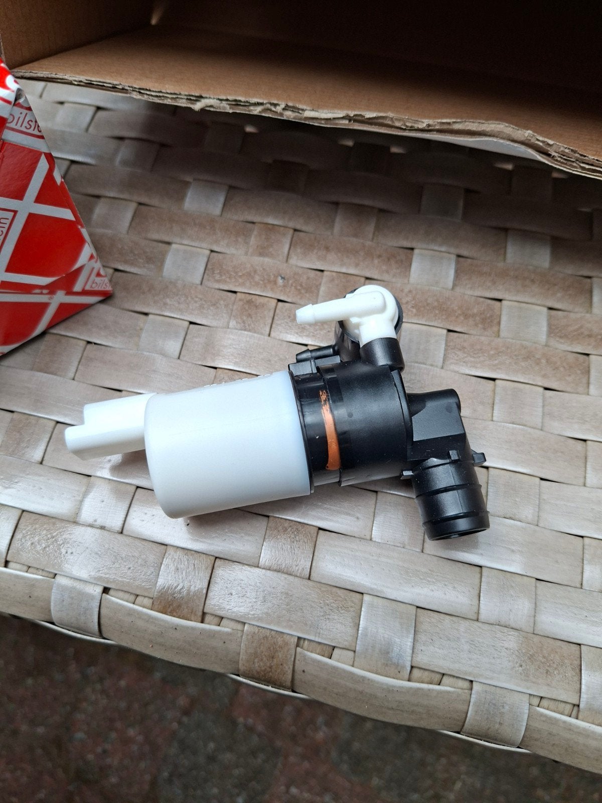 Ruitenvloeistofpomp renault clio, Ophalen of Verzenden, Nieuw, Renault