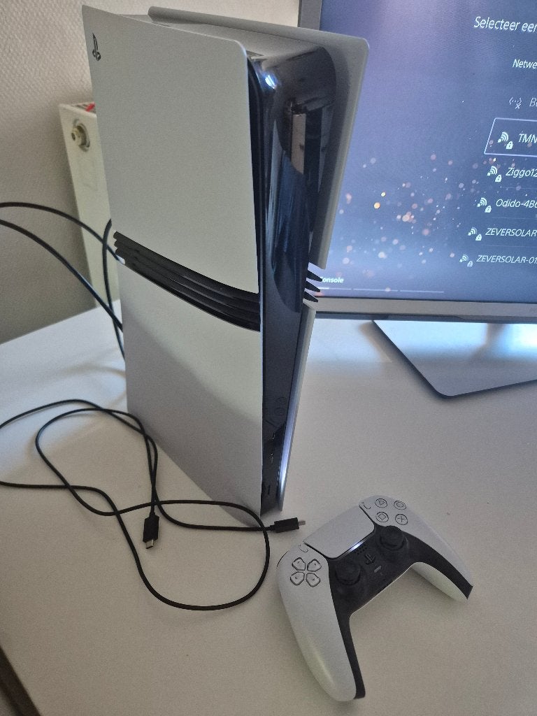 Ps5 pro+1 controller, Ophalen of Verzenden, Zo goed als nieuw, Playstation 5 Digital