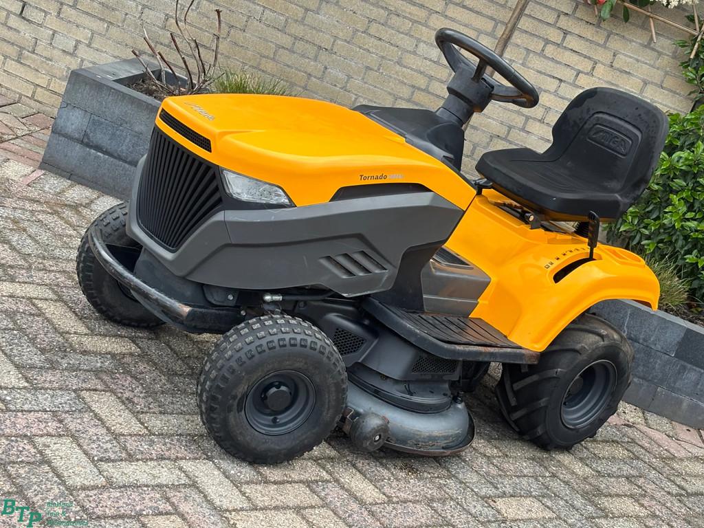 Stiga Gebruikte 2098h Zitmaaier 98cm mulch hydrost, Gebruikt, Stiga