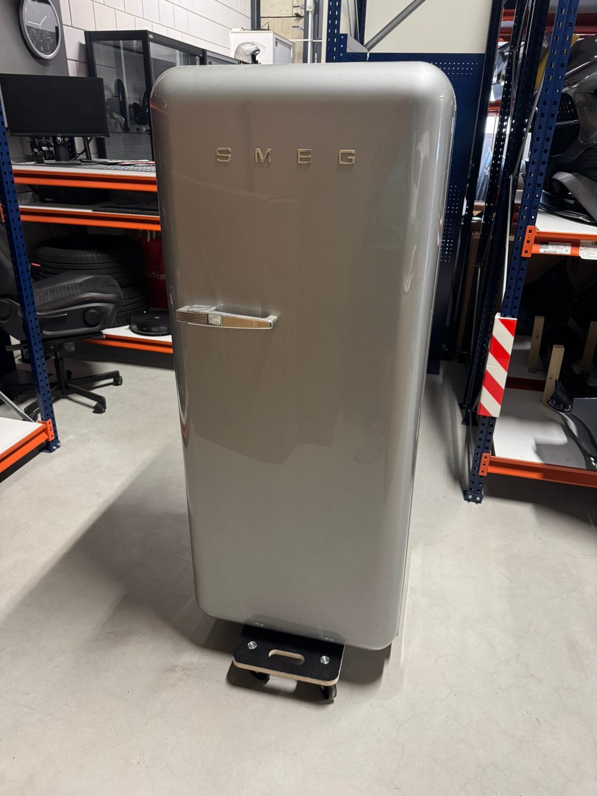 SMEG KOELKAST + VRIEZER GRIJS, Huis en Inrichting, 40 liter of meer, Ophalen, Gebruikt, Kunststof