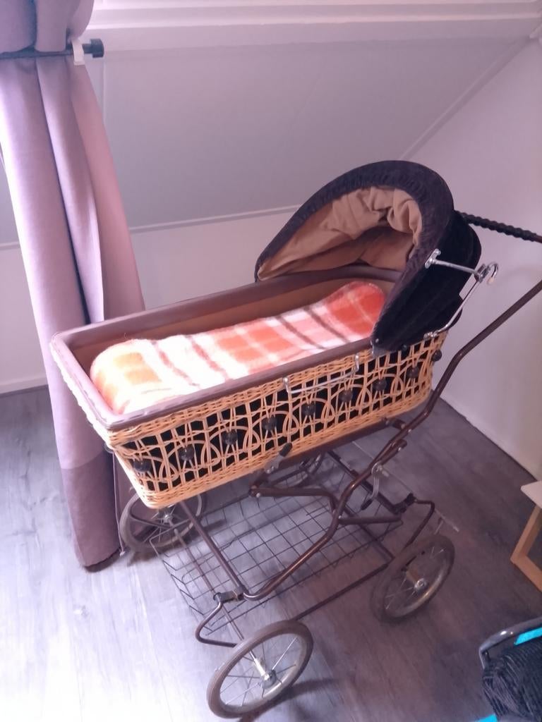 Hele mooie retro kinderwagen incl. Buggy Knorr (70's/80's), Ophalen, Zo goed als nieuw, Combiwagen, Overige merken