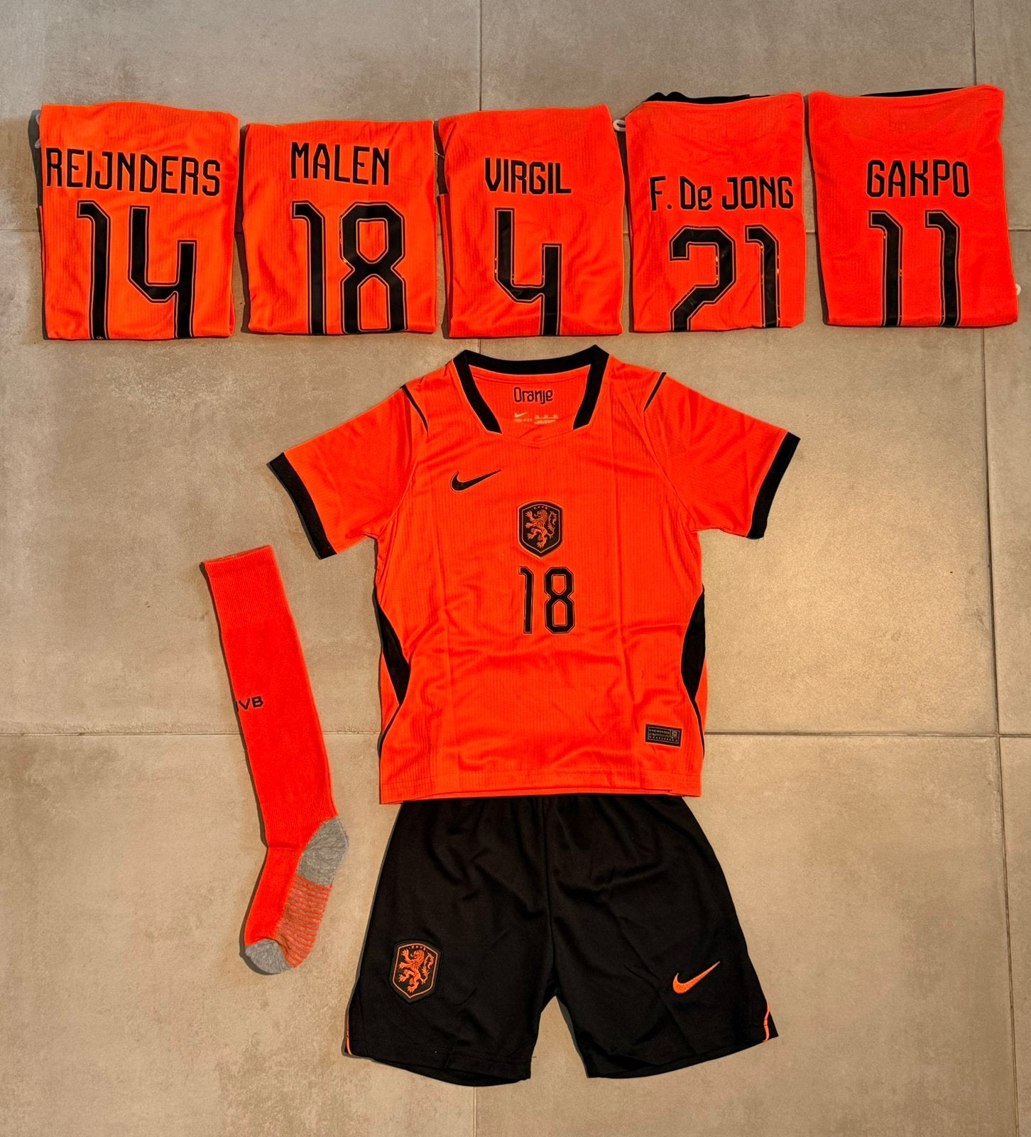 NL elftal & Club tenues! Maat 116 t/m 164 !, Ophalen of Verzenden, Nieuw, Jongen, Setje
