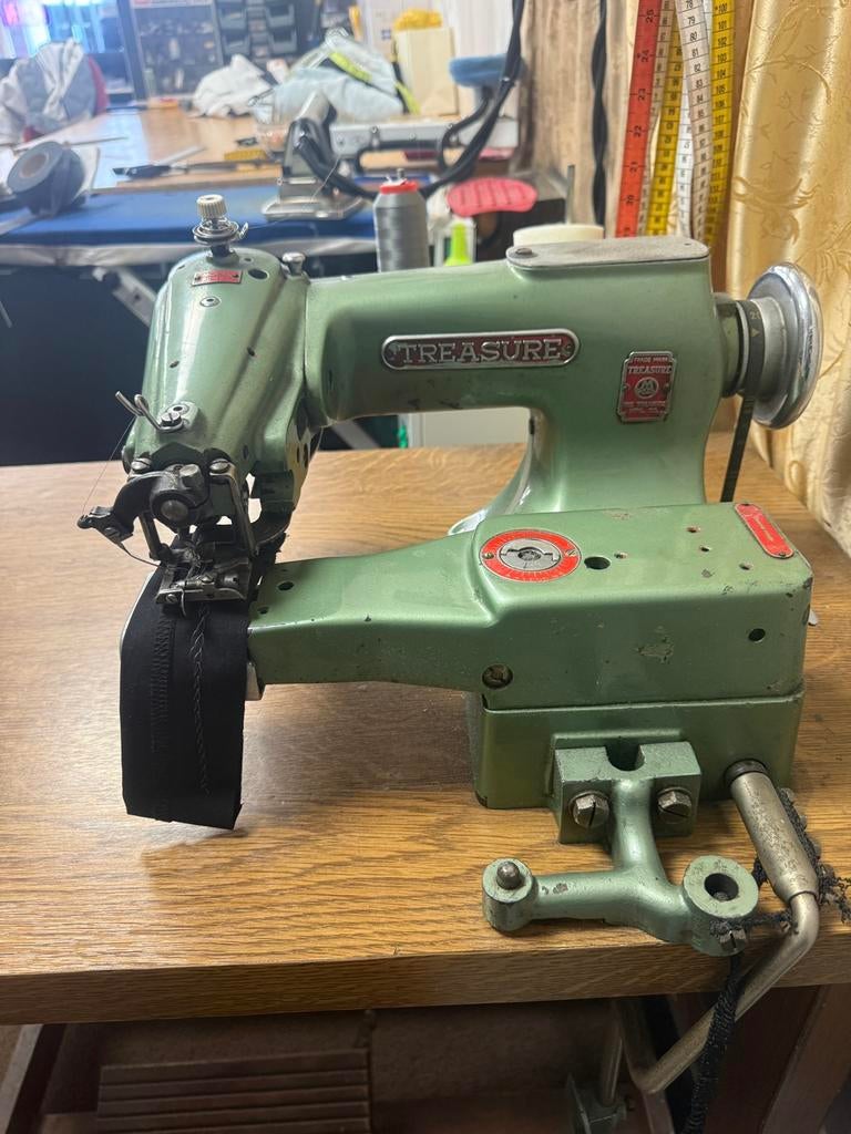 Blindzoom naaimachine, Hobby en Vrije tijd, Naaimachines en Toebehoren, Ophalen of Verzenden, Zo goed als nieuw, Naaimachine, Overige merken