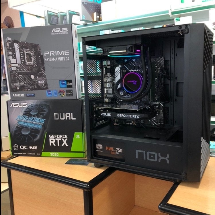 Gaming PC! i7-13700, RTX 3050!, Computers en Software, Desktop Pc's, Ophalen, 32 GB, Intel Core i7-13700, Zelf gebouwde pc