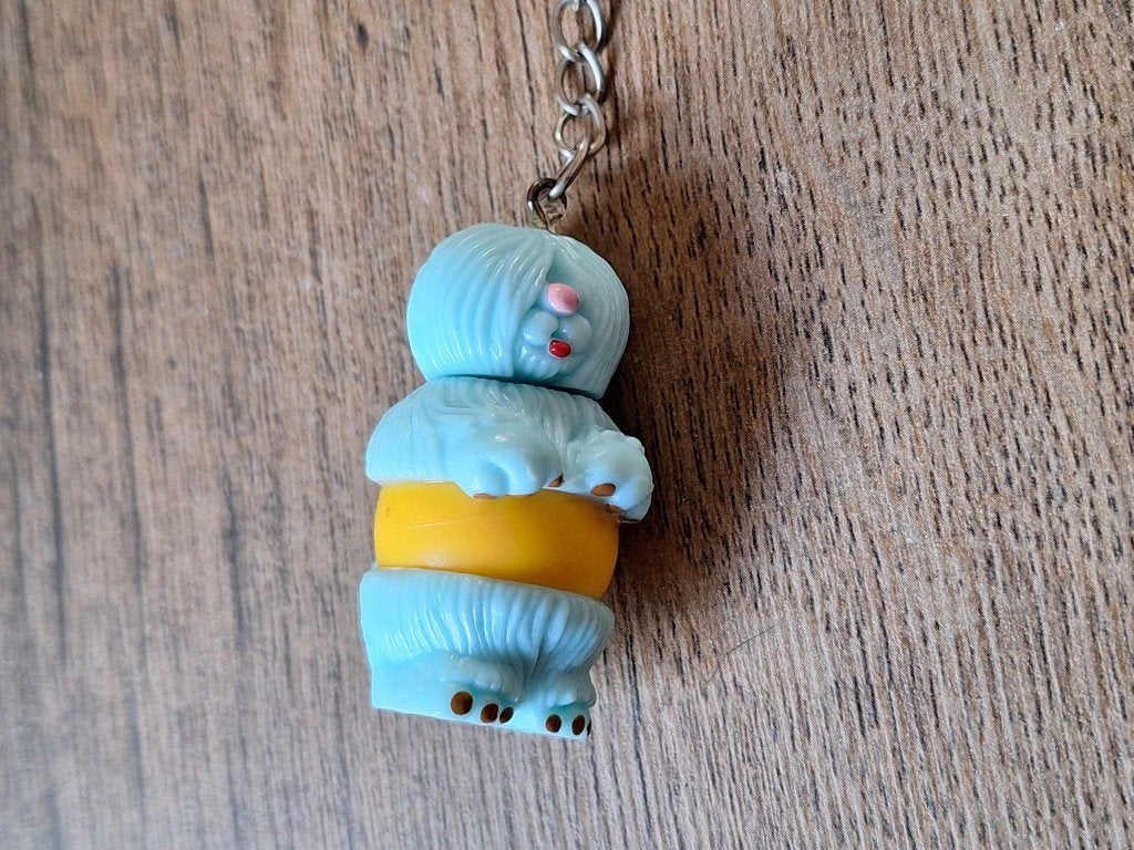 Sleutelhanger : Hond met gele buik !!, Info@keycharms.nl, Overige typen, Nieuw, Medemblik
