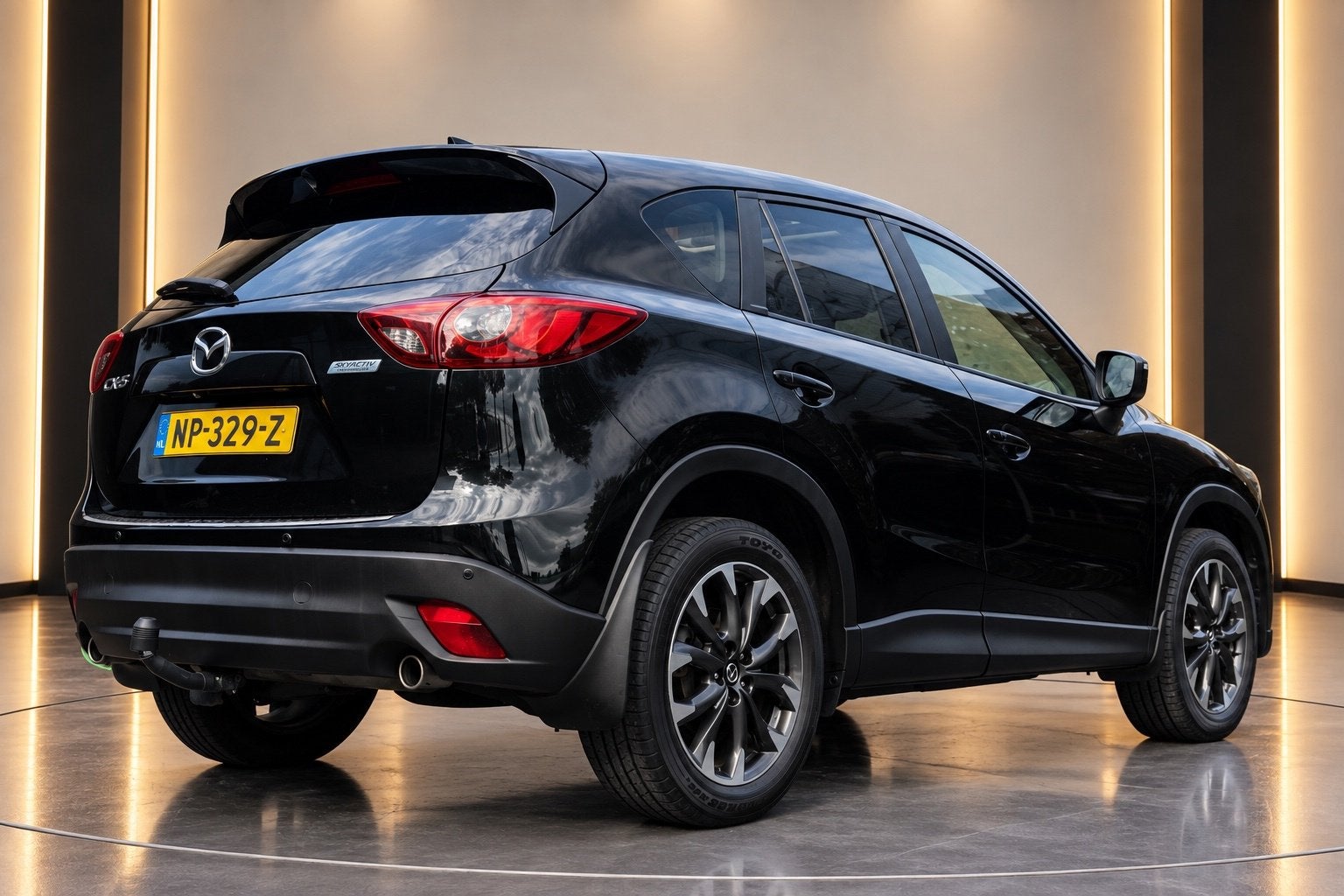 Foto 6 van Mazda CX-5 2.0 SkyActiv-G 165 GT-M Line | Open dak | Memory