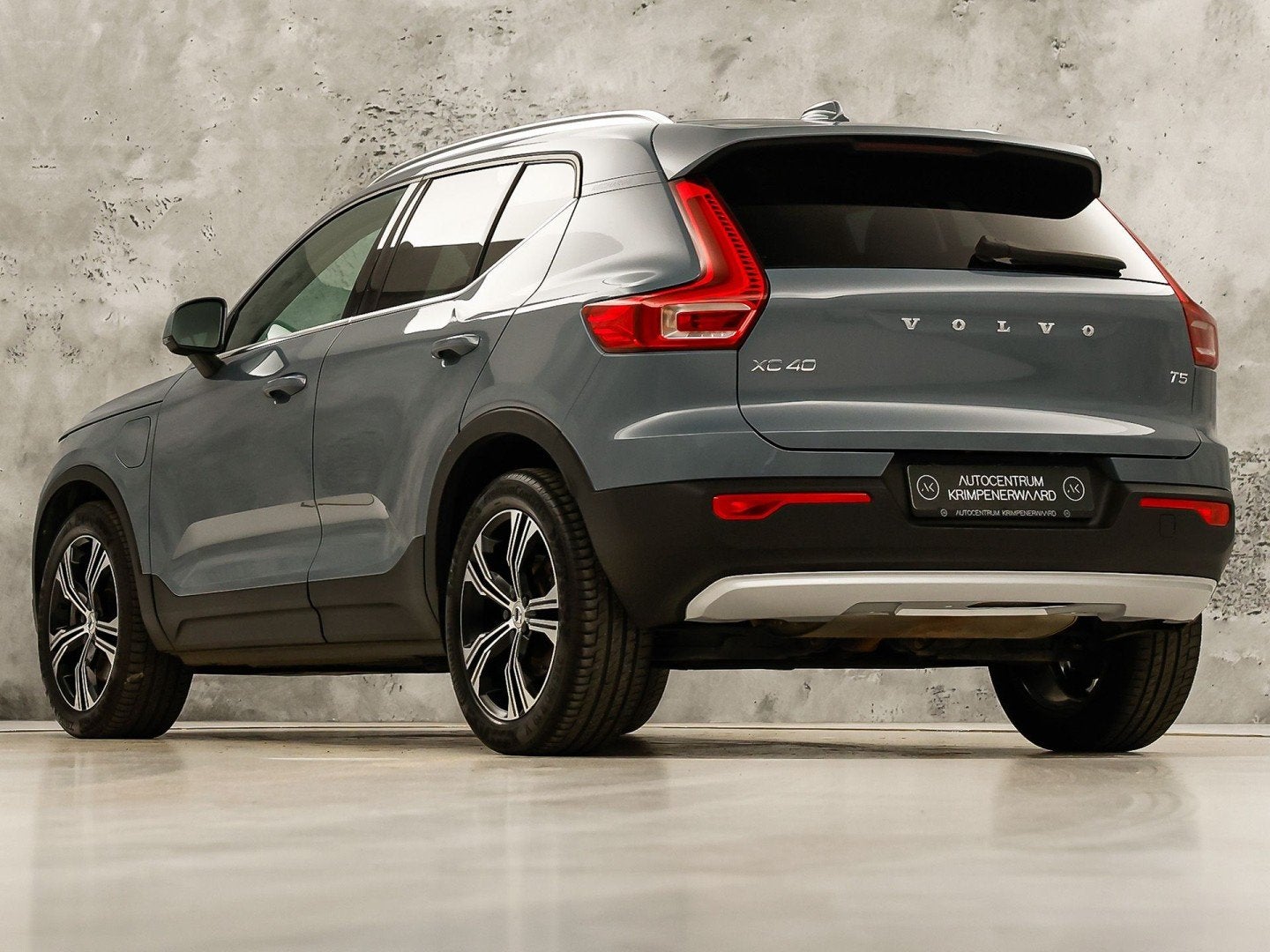 Volvo XC40 1.5 T5 Recharge Inscription 252Pk Automaat (APPLE, Auto's, 12 maanden, Gebruikt, Hybride Elektrisch/Benzine, 3 cilinders