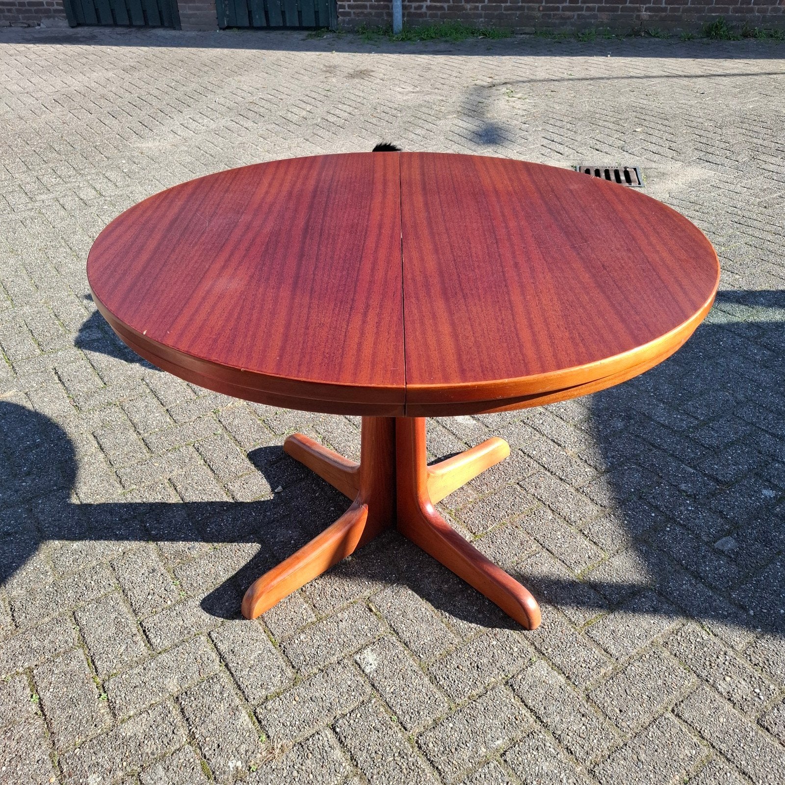 Vintage tafel met stoelen ., Antiek en Kunst, Ophalen
