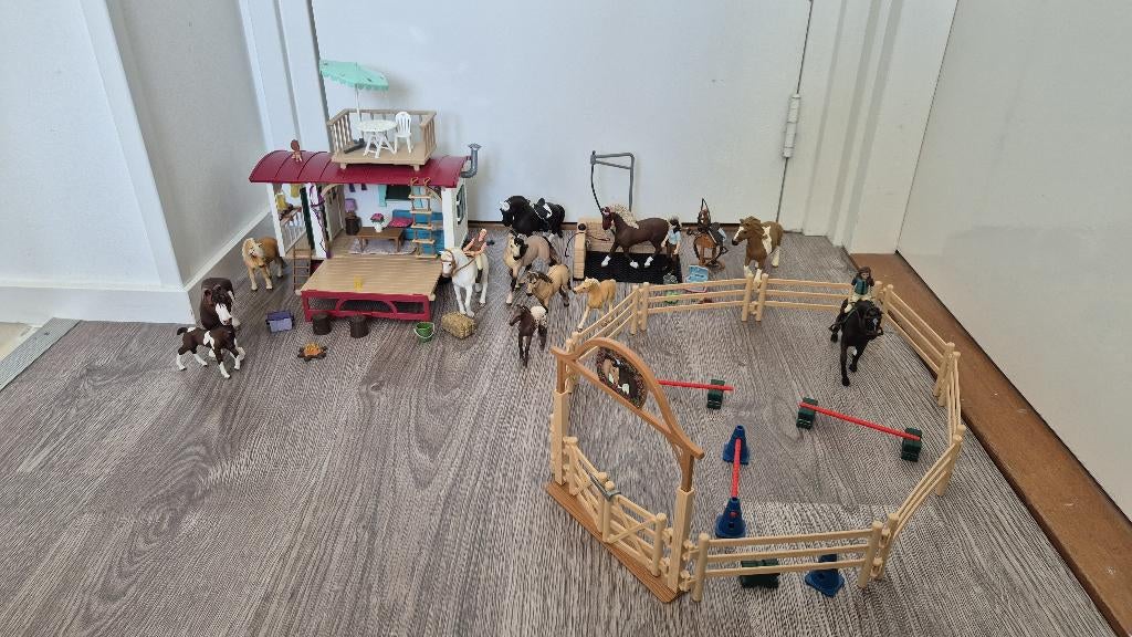 Schleich voor meiden izgs, Ophalen of Verzenden, Zo goed als nieuw, Meisje