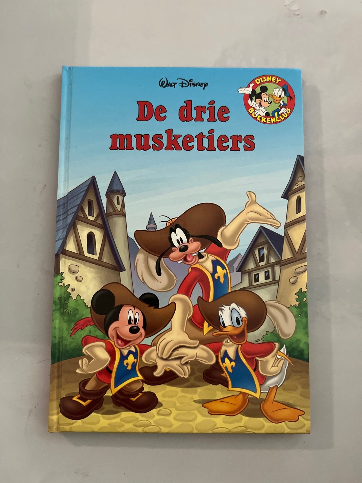 Disney Boekenclub: De Drie Musketiers, Ophalen of Verzenden, Zo goed als nieuw, Sprookjes