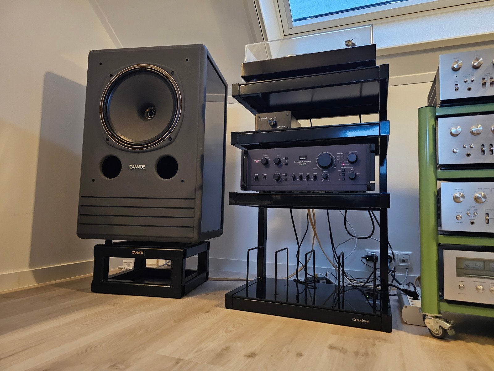Tannoy System DMT 15, Zo goed als nieuw, 120 watt of meer, Front, Rear of Stereo speakers, Ophalen