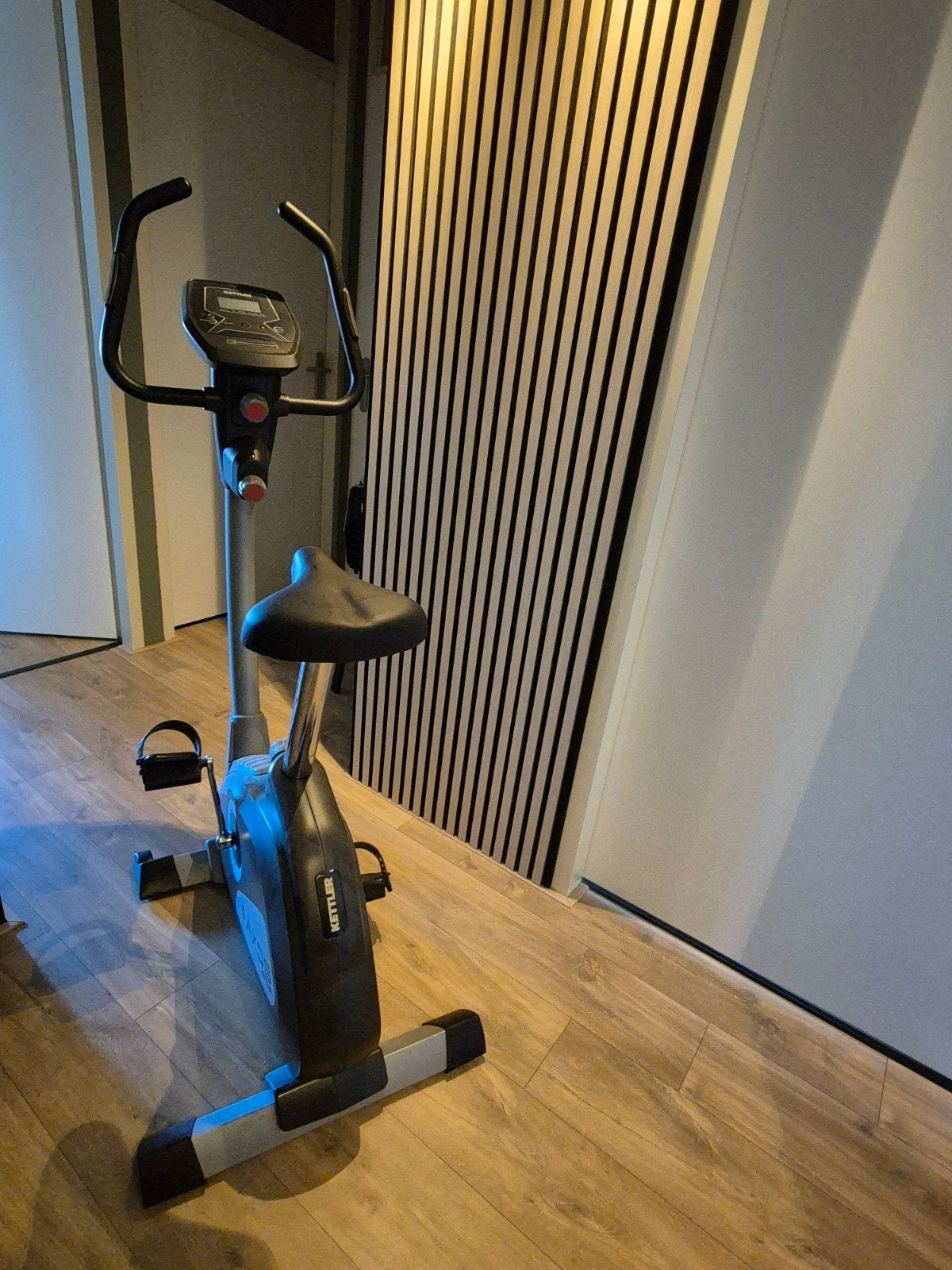 Kettler Hometrainer - Zo goed als nieuw, Ophalen, Zo goed als nieuw, Metaal, Benen