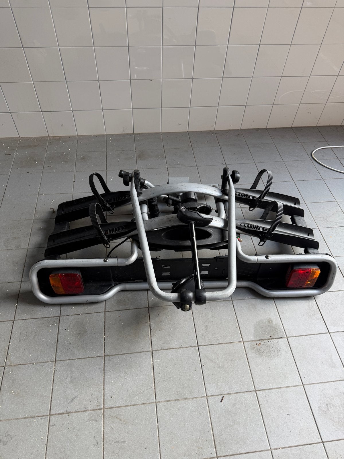 Thule EasyFold Fietsendrager voor 2 fietsen, Gebruikt, Ophalen of Verzenden, 2 fietsen, Trekhaakdrager