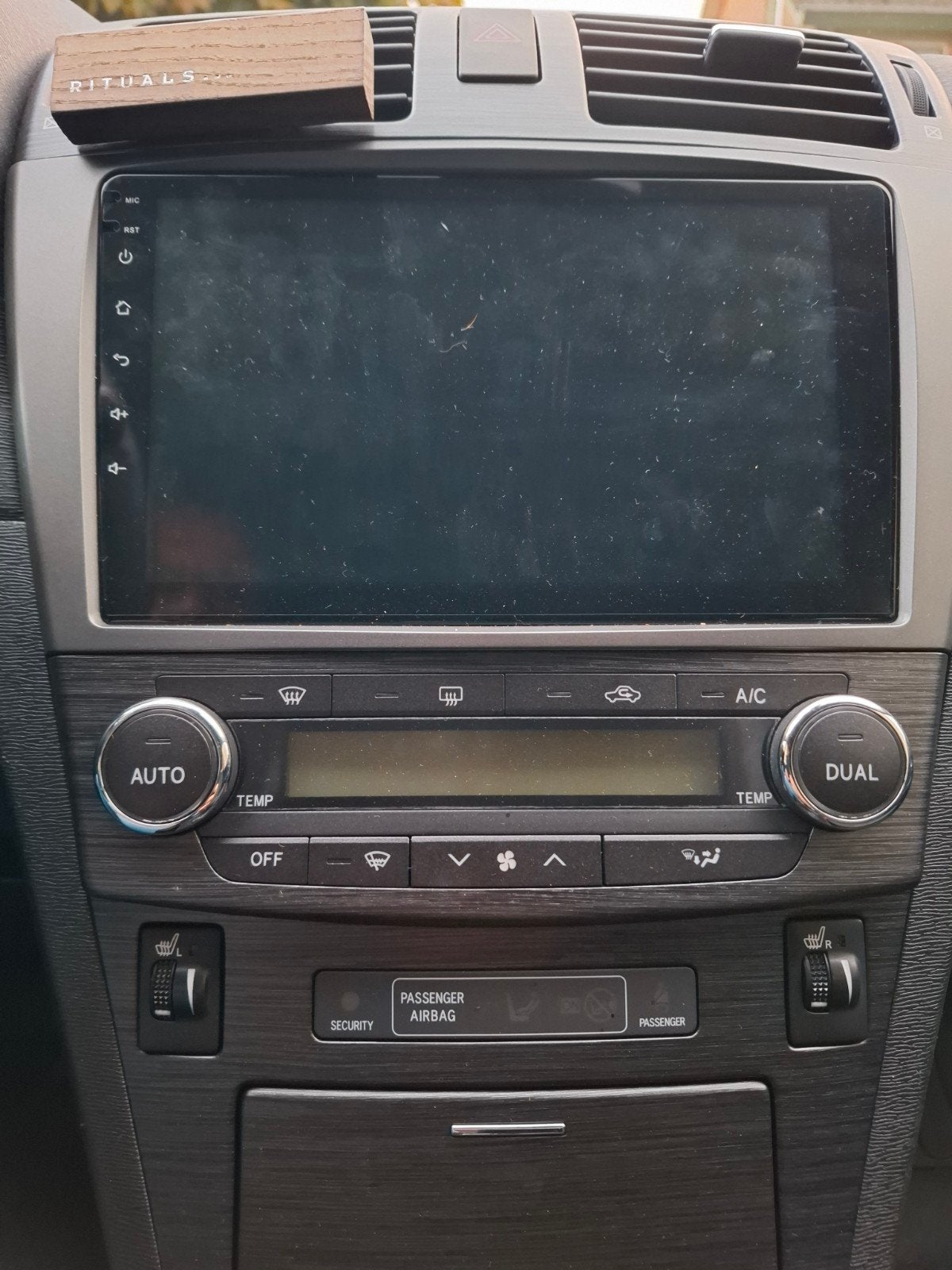 autoradio, carplay, Android auto Toyota avensis, Auto diversen, Ophalen of Verzenden, Gebruikt