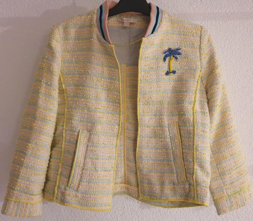 Esprit Bouclé Zomerjasje met Palmboom (Kralen) – Maat S, Geel, Ophalen of Verzenden, Zo goed als nieuw, Jasje