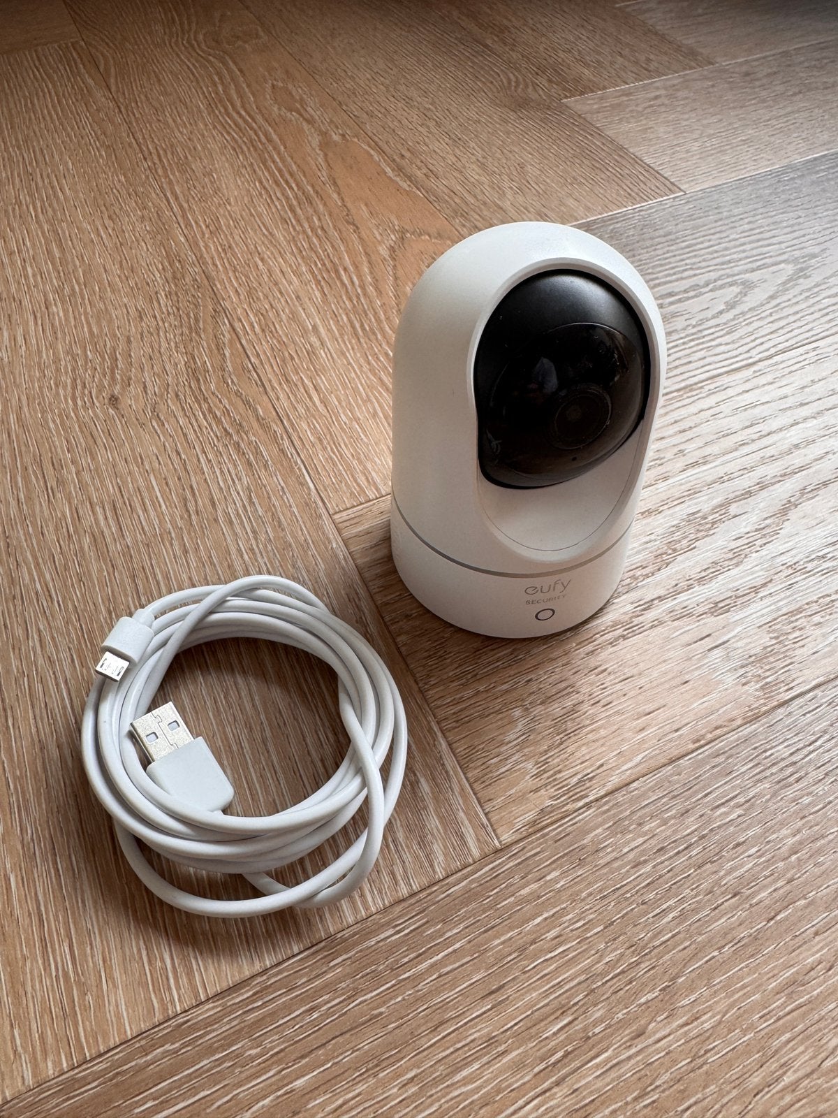 Eufy Pan&Tilt camera, Ophalen, Zo goed als nieuw