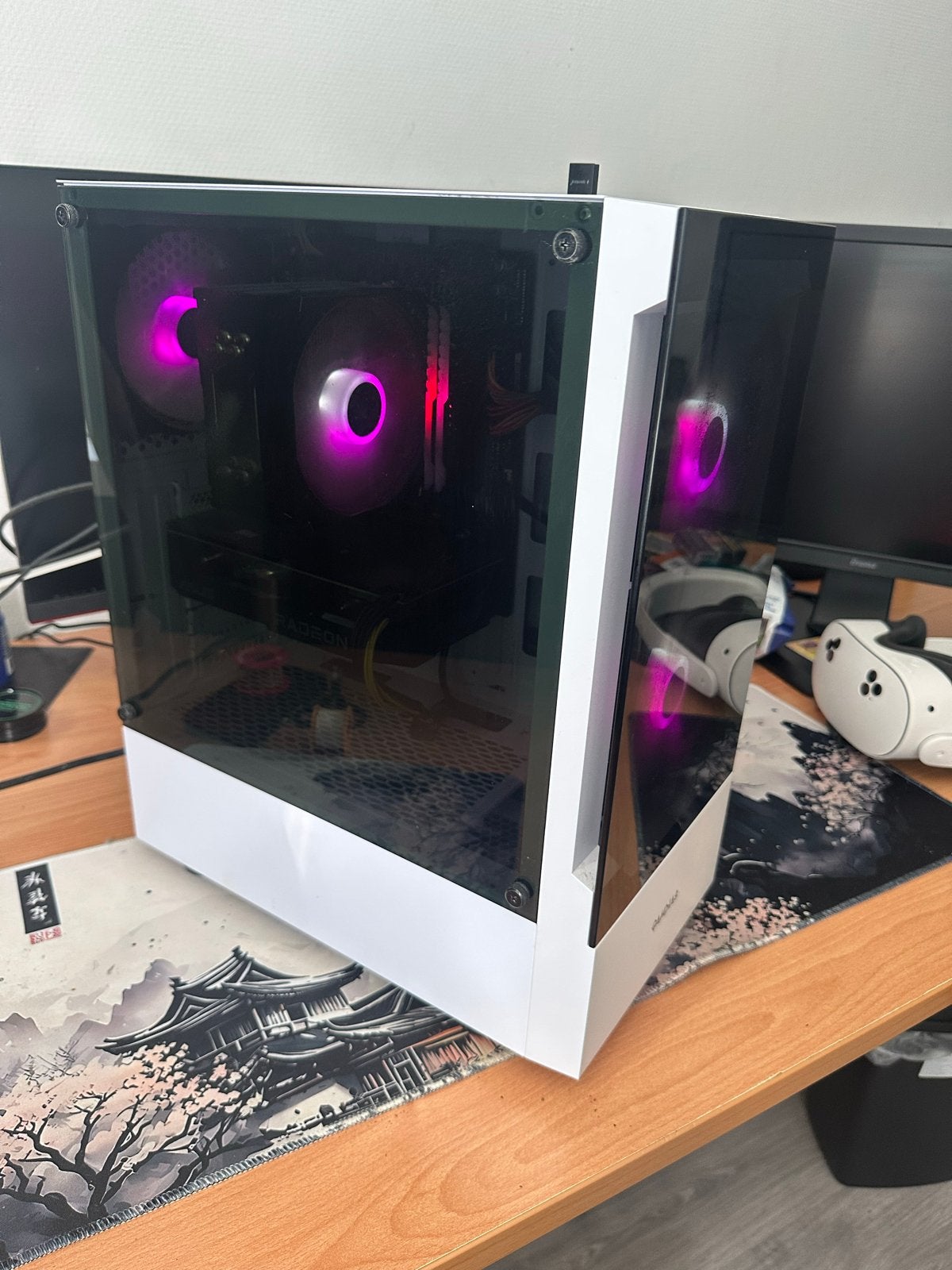AMD Ryzen 7 5700X RGB Game PC Wit - RX 7600 - 16GB RAM, Ophalen, Gebruikt, Gaming, SSD