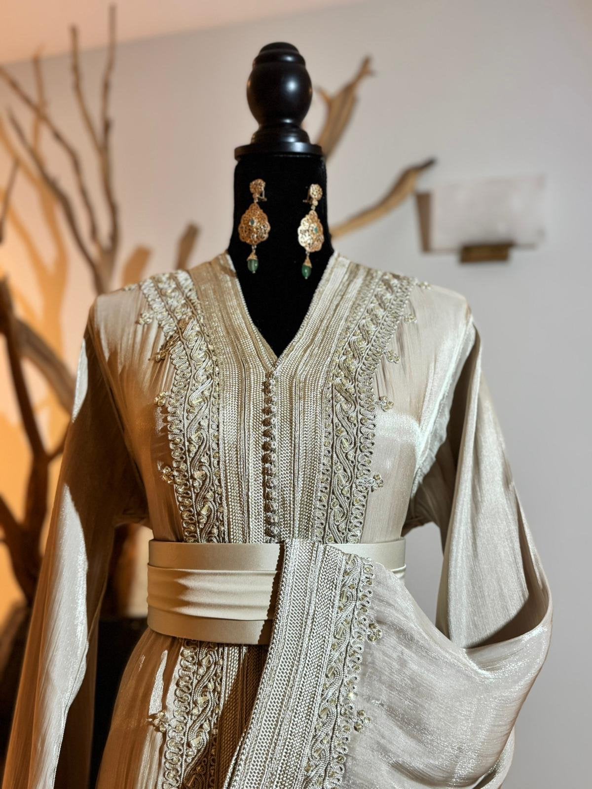 Elegante takshita in gold, Ophalen, Nieuw, Maat 34 (XS) of kleiner, Overige typen