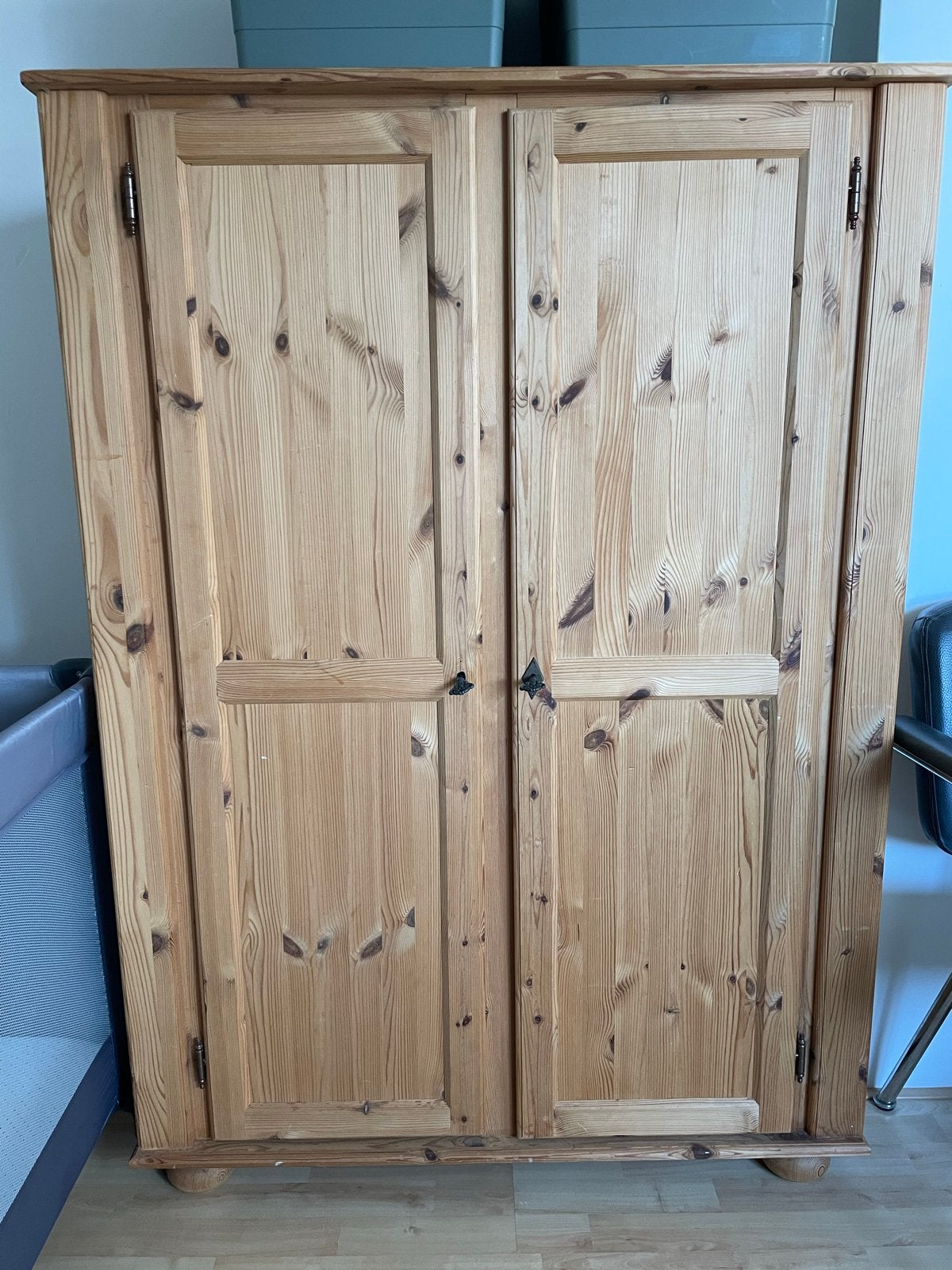 Mooie houten kledingkast met lades en hangruimte 150 cm hoog, Ophalen, Gebruikt, 100 tot 150 cm, 100 tot 150 cm
