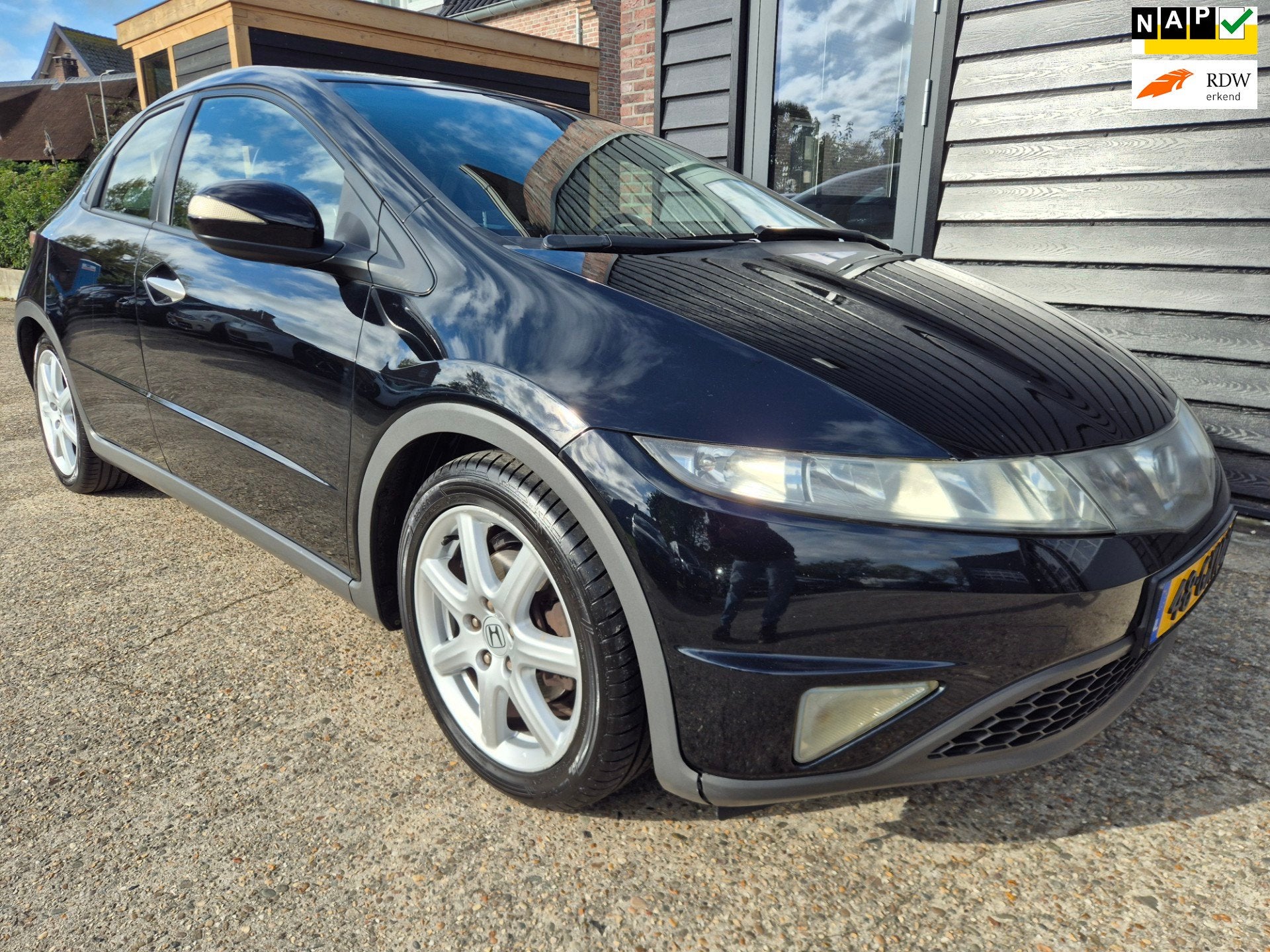 Honda Civic 1.8 Executive, Auto's, Voorwielaandrijving, Dealer onderhouden, 15 km/l, Gebruikt