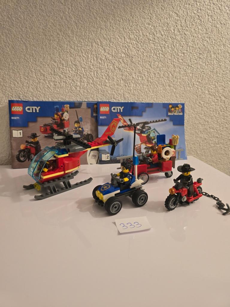 Lego City 60271 Z.G.A.N Niet gehele set, Kinderen en Baby's, Speelgoed | Duplo en Lego, Zo goed als nieuw, Ophalen of Verzenden