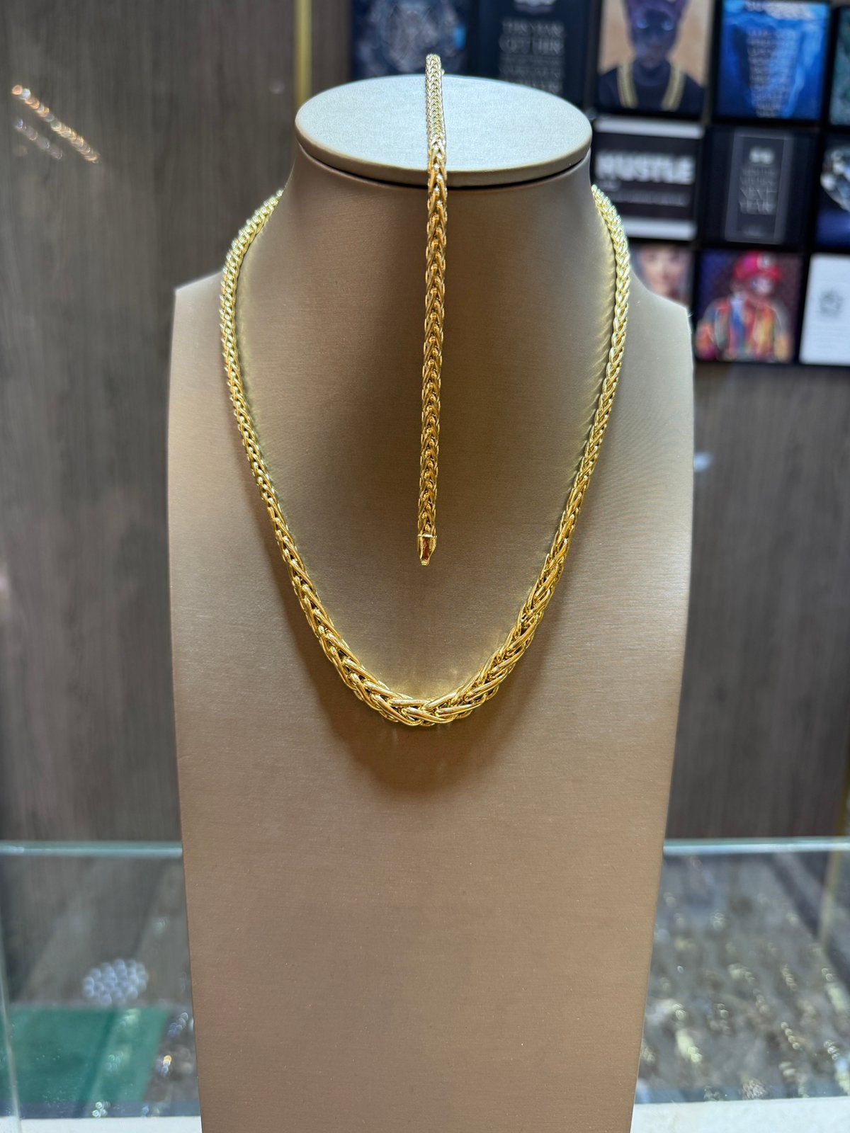 18KT Goud - 21.7 Gram - Ketting en Armband - Vrouwenketting
