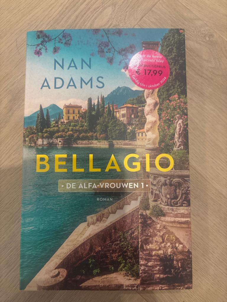 Bellagio - De Alfa-vrouwen 1 - Roman van Nan Adams, Ophalen, Zo goed als nieuw, Nederland