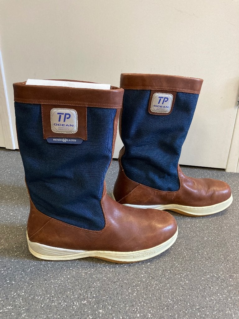 zeillaarzen, Ophalen, Zeil- of Surfschoenen, Zo goed als nieuw, Dame of Heer