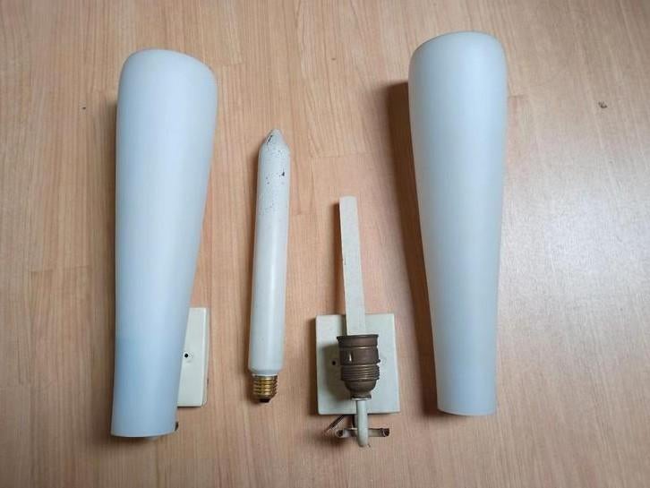 Zeer zeldzame Louis Kalf Philips wandlampen opaline glas., Ophalen of Verzenden, Zo goed als nieuw, Glas