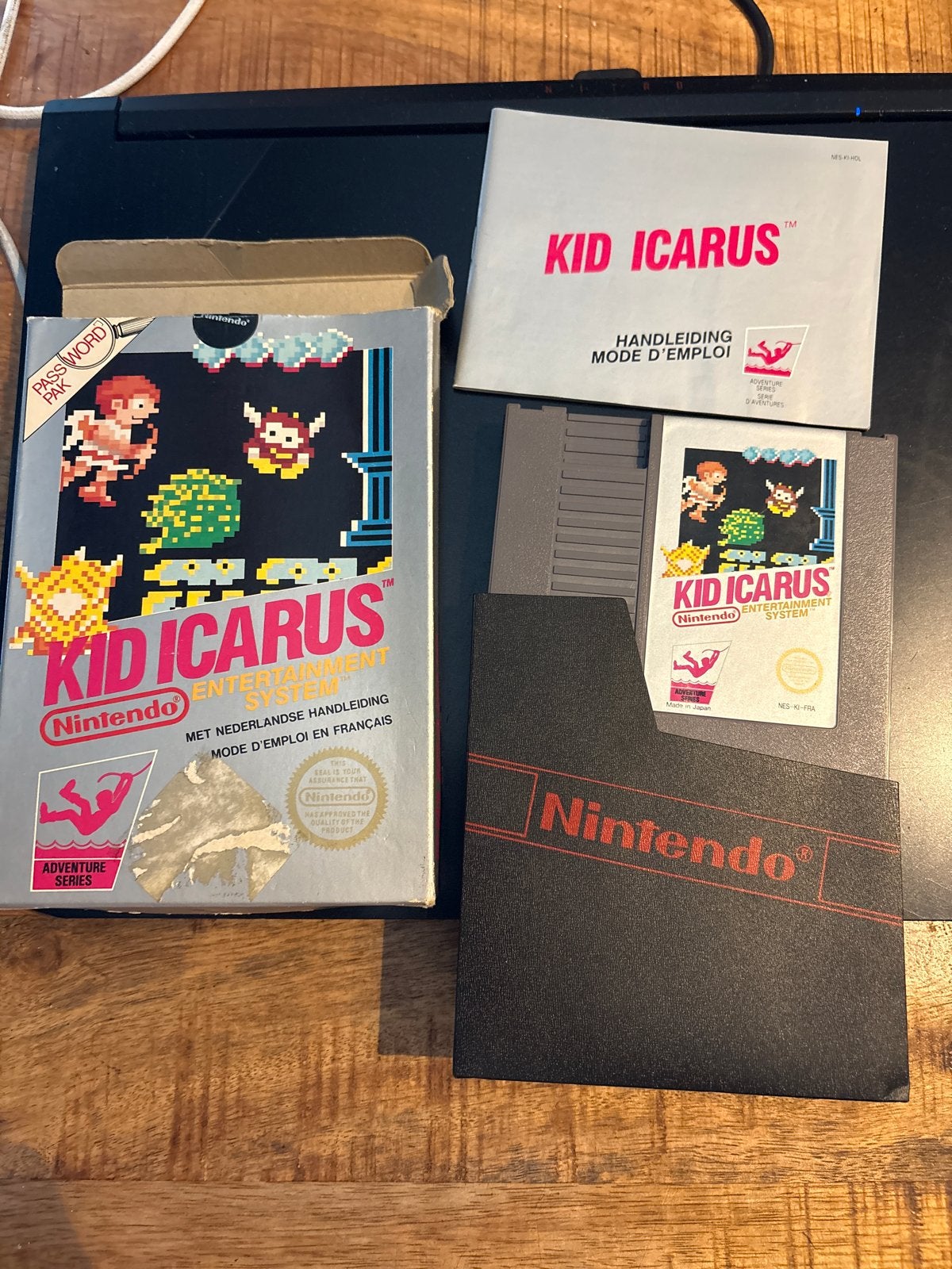 Kid Icarus - Nintendo NES (Compleet met doos en handleiding), Spelcomputers en Games, Games | Nintendo NES, Avontuur en Actie