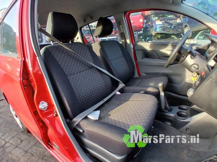 Veiligheidsgordel links-voor van een Daihatsu Cuore, Gebruikt, Daihatsu, -, -