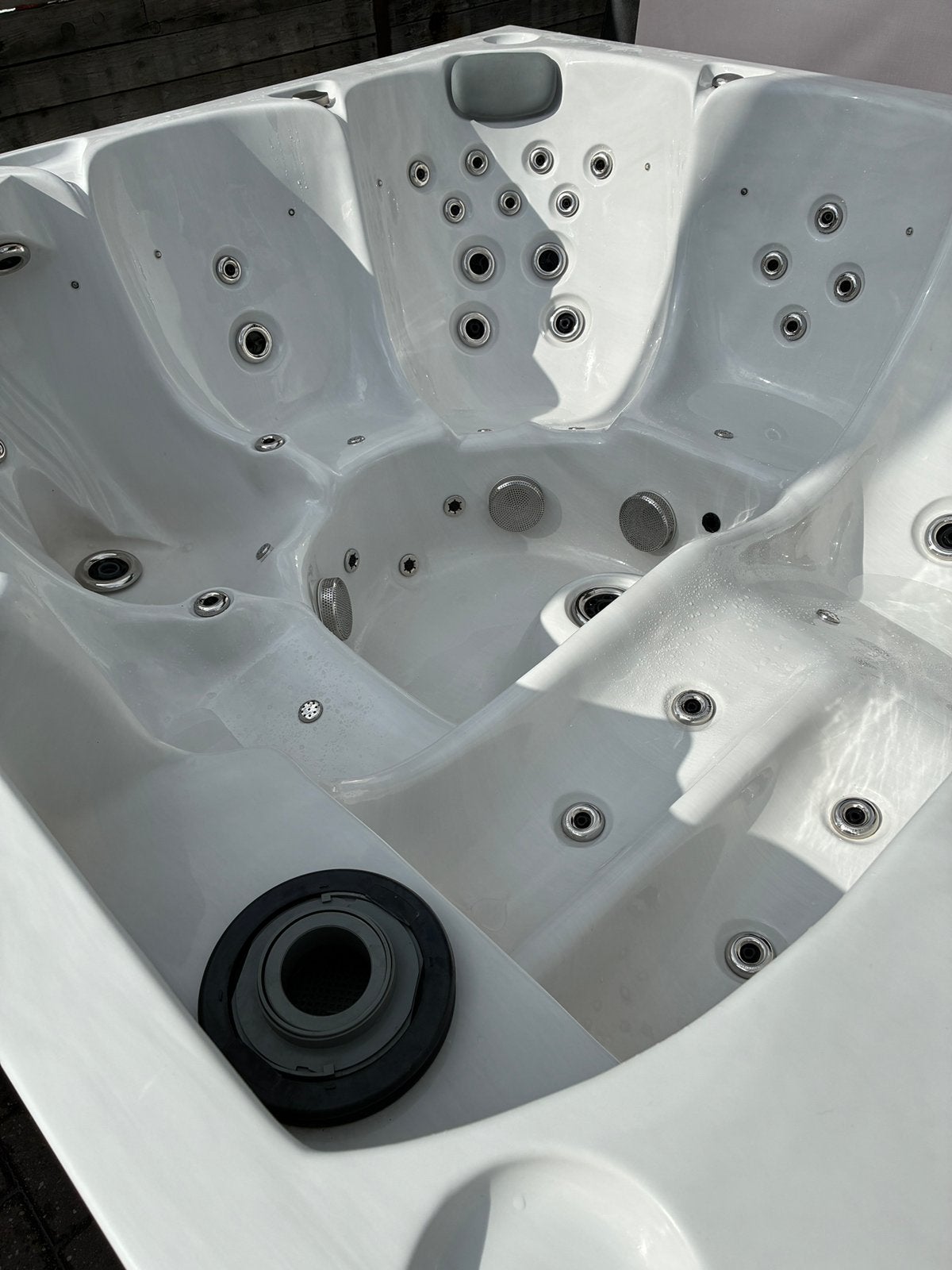 Comfortabele 6 pers. Infinitas Spa incl Plaatsing & Garantie, Ophalen, Zo goed als nieuw, Filter