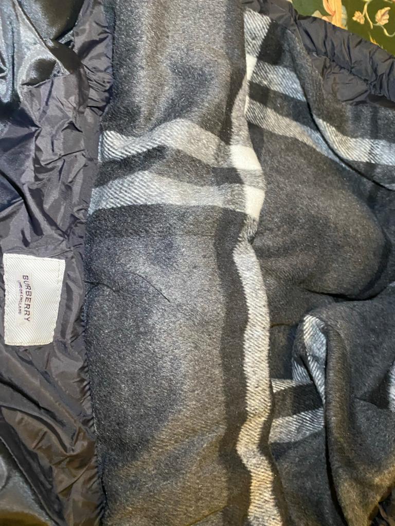 Burberry Puffer Jas Maat M - Zwart met geruite voering, Kleding | Heren, Jassen | Winter, Ophalen of Verzenden, Zo goed als nieuw