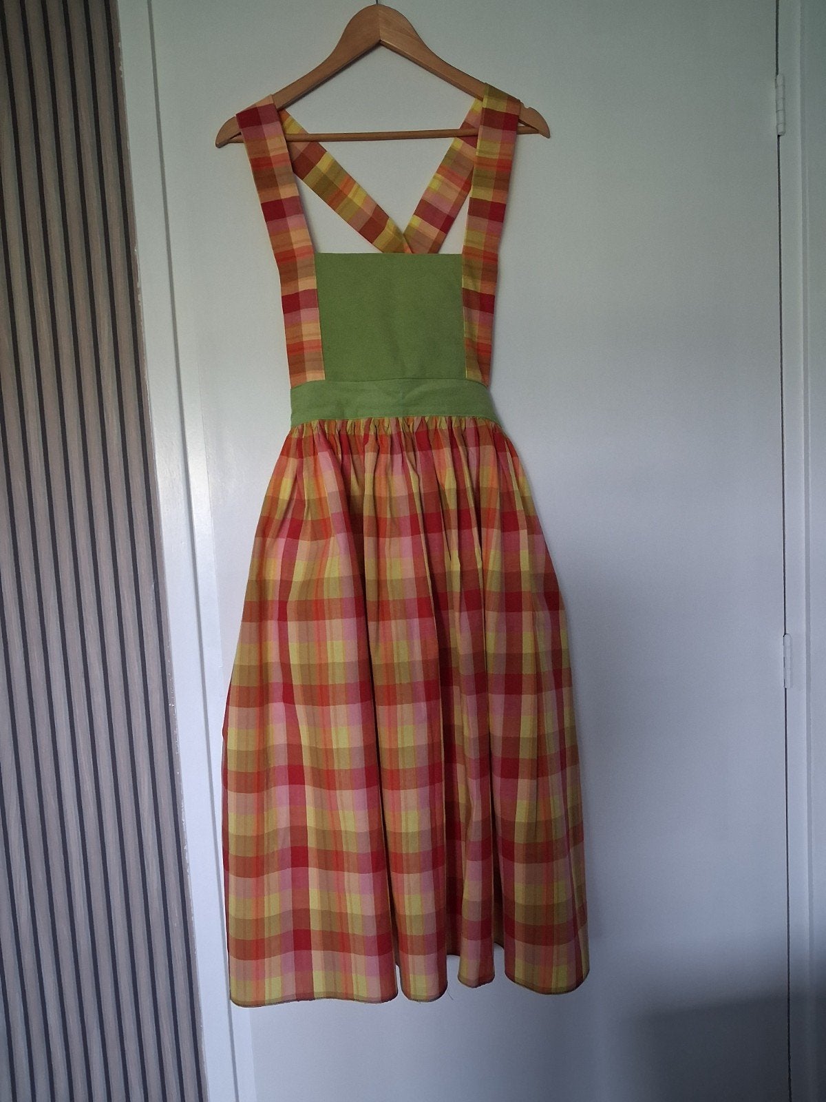 Schort, Kleding | Dames, Carnavalskleding en Feestkleding, Ophalen of Verzenden, Nieuw, Carnaval