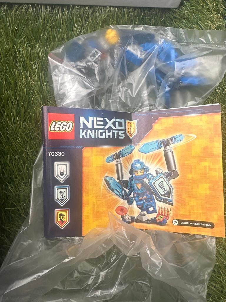 Lego Nexo Knights 70330 Ultimate Clay met instructies, Lego, Ophalen of Verzenden, Zo goed als nieuw, Complete set