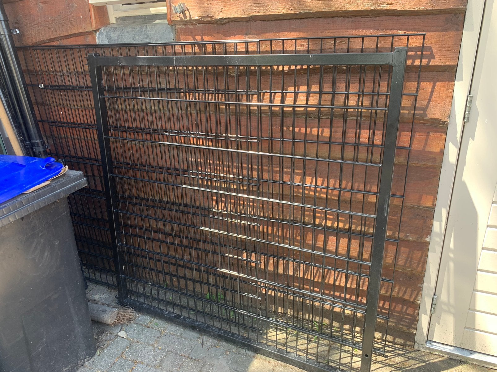 Zwarten Hek met slot 140x140 compleet, Ophalen, Zo goed als nieuw, IJzer