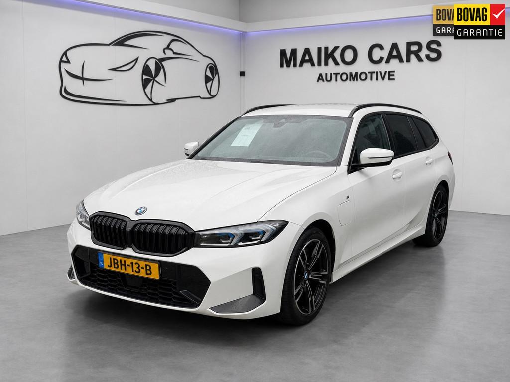 BMW 3-serie Touring 330e M-Performance |Carbon|Pilot Drive, Auto's, 1998 cc, Gebruikt, Zwart, 4 cilinders