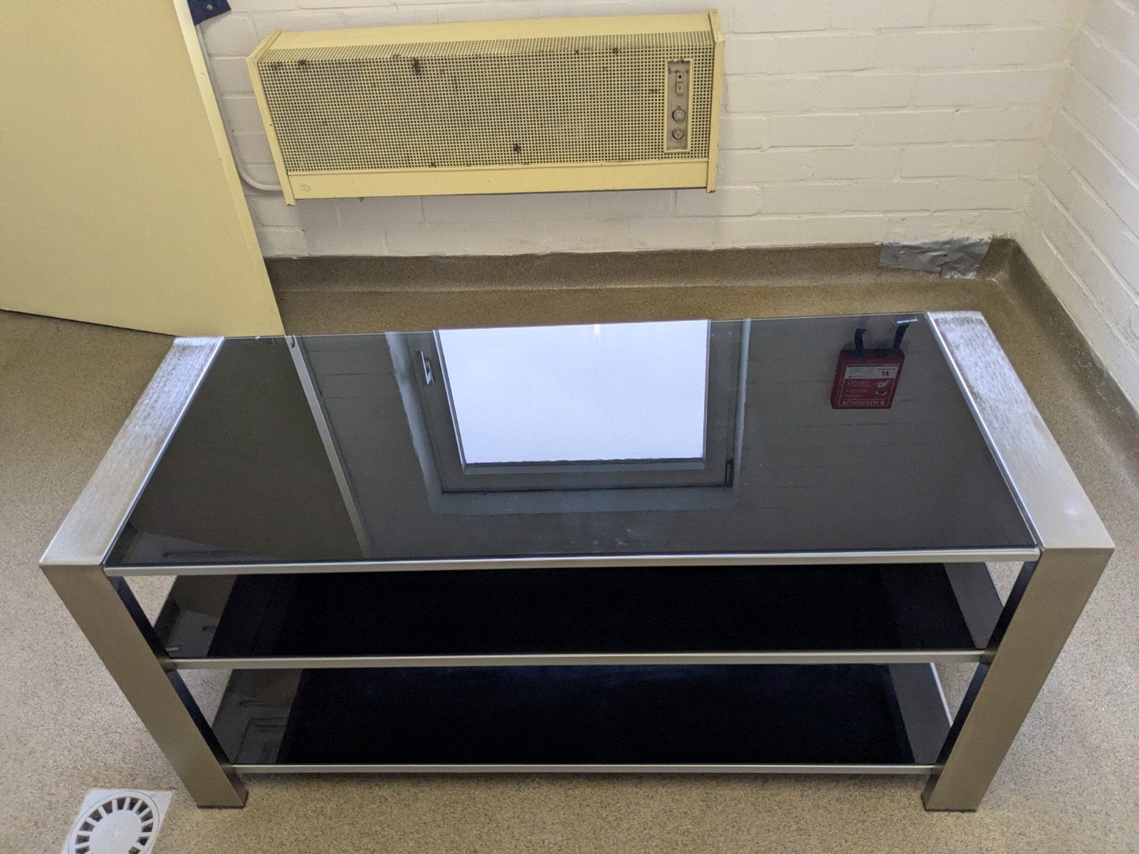 Ook te gebruiken als salontafel niet gebruikt z.g.a.n., 100 tot 150 cm, Ophalen of Verzenden, Zo goed als nieuw, Glas