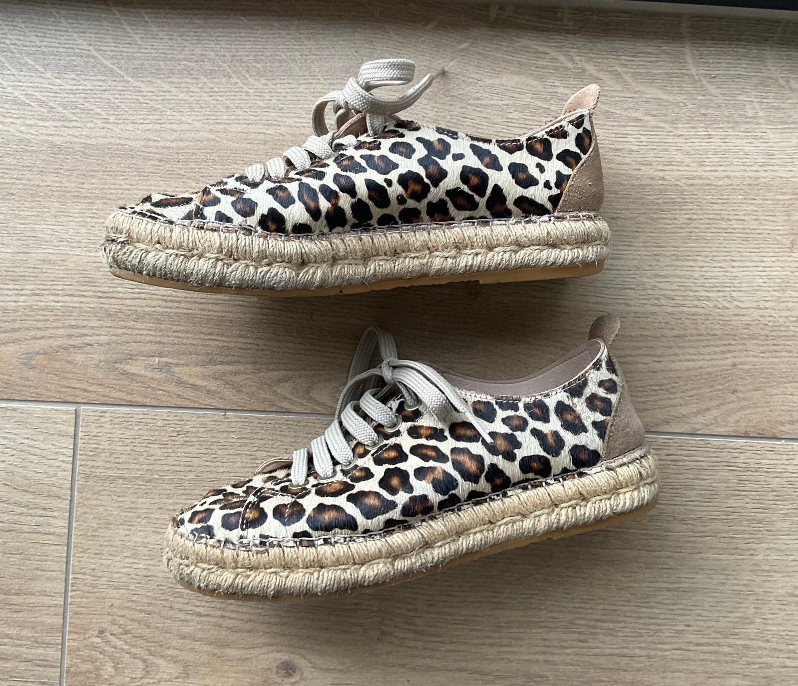 Mooie Cinderella espadrilles in maat 37., Verzenden, Beige, Sneakers of Gympen, Gedragen