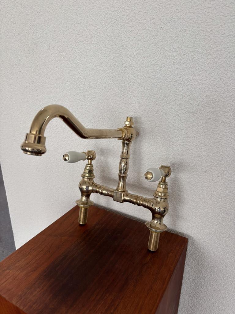Vintage/nostalgische 2 gats keukenkraan kleur Goud, Ophalen of Verzenden, Nieuw, Goud