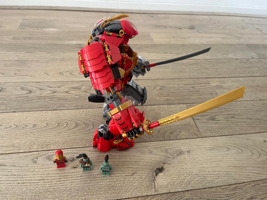 LEGO Ninjago Jay's firestone Mech met minifiguren, Verzamelen, Transformers, Ophalen of Verzenden, Zo goed als nieuw