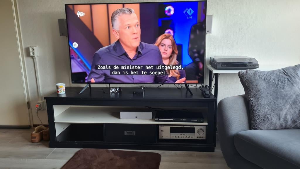 Zwart witte tv kastje,zaterdag avond op te halel, Ophalen, Gebruikt, Leuk, 150 tot 200 cm