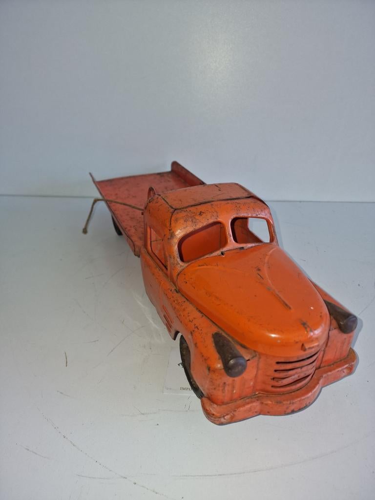 Structo  diecast car 1950, Ophalen