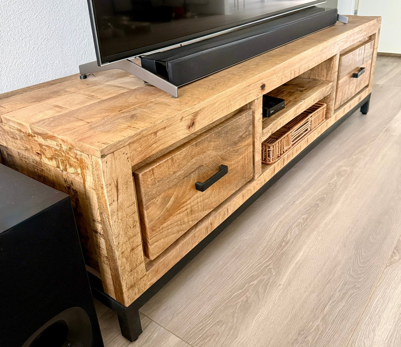 TV Meubel Mango Black Ormont (160x45x45 cm), Ophalen, Zo goed als nieuw, 25 tot 50 cm, Minder dan 100 cm