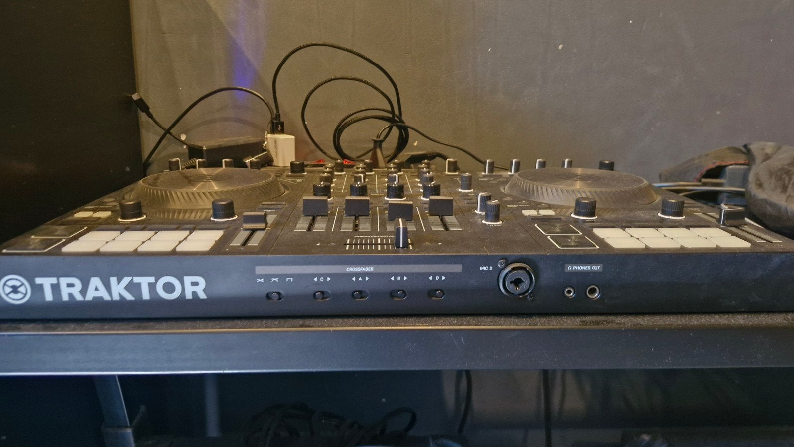Traktor Kontrol S4 DJ Controller - Zo goed als nieuw, Muziek en Instrumenten, Ophalen, Zo goed als nieuw, Dj-set, Overige merken