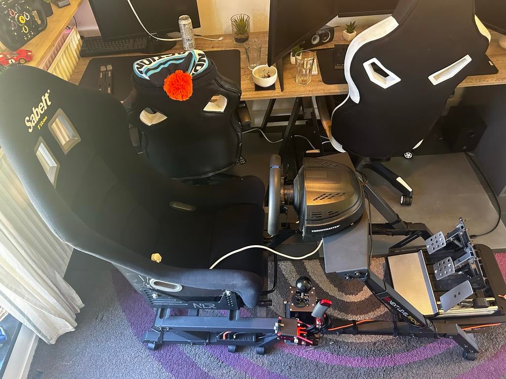 Next Level Racing F-GT Sim Rig met FIA Sabelt Kuipstoel, Spelcomputers en Games, Ophalen, Overige merken, Gebruikt